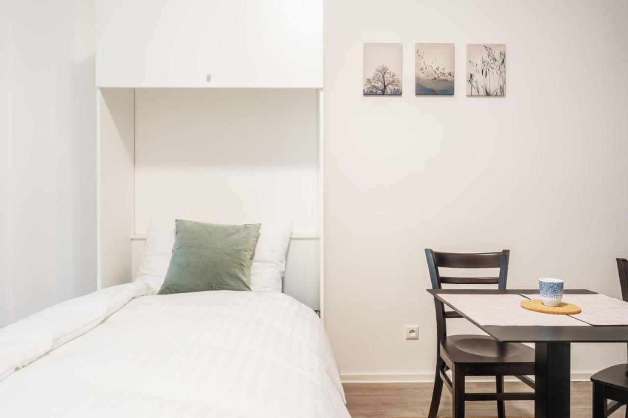Self Check-in By Amber Apartment Pressburg