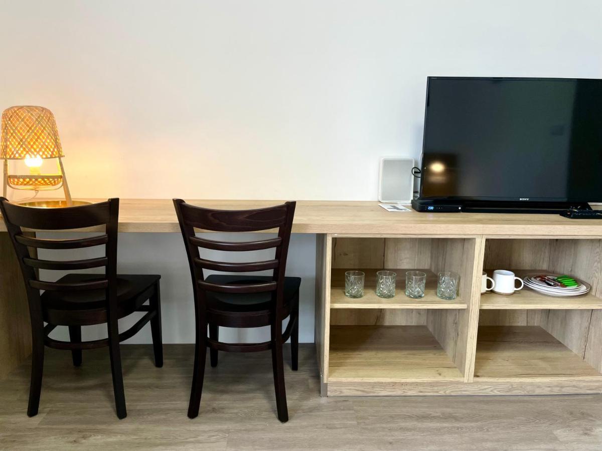 Self Check-in By Amber Apartment Pressburg